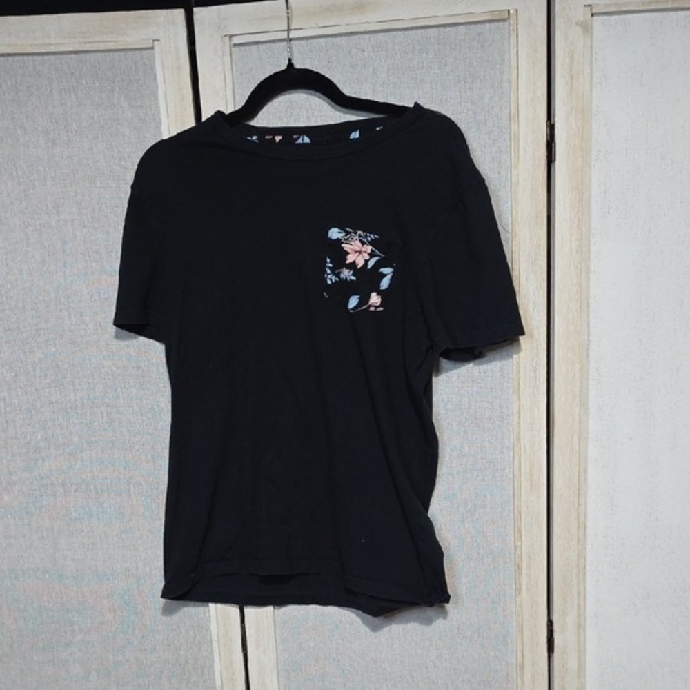 Hollister Must-Have‎ Collection Womens Black Floral Pocket T-Shirt Size M Cotton